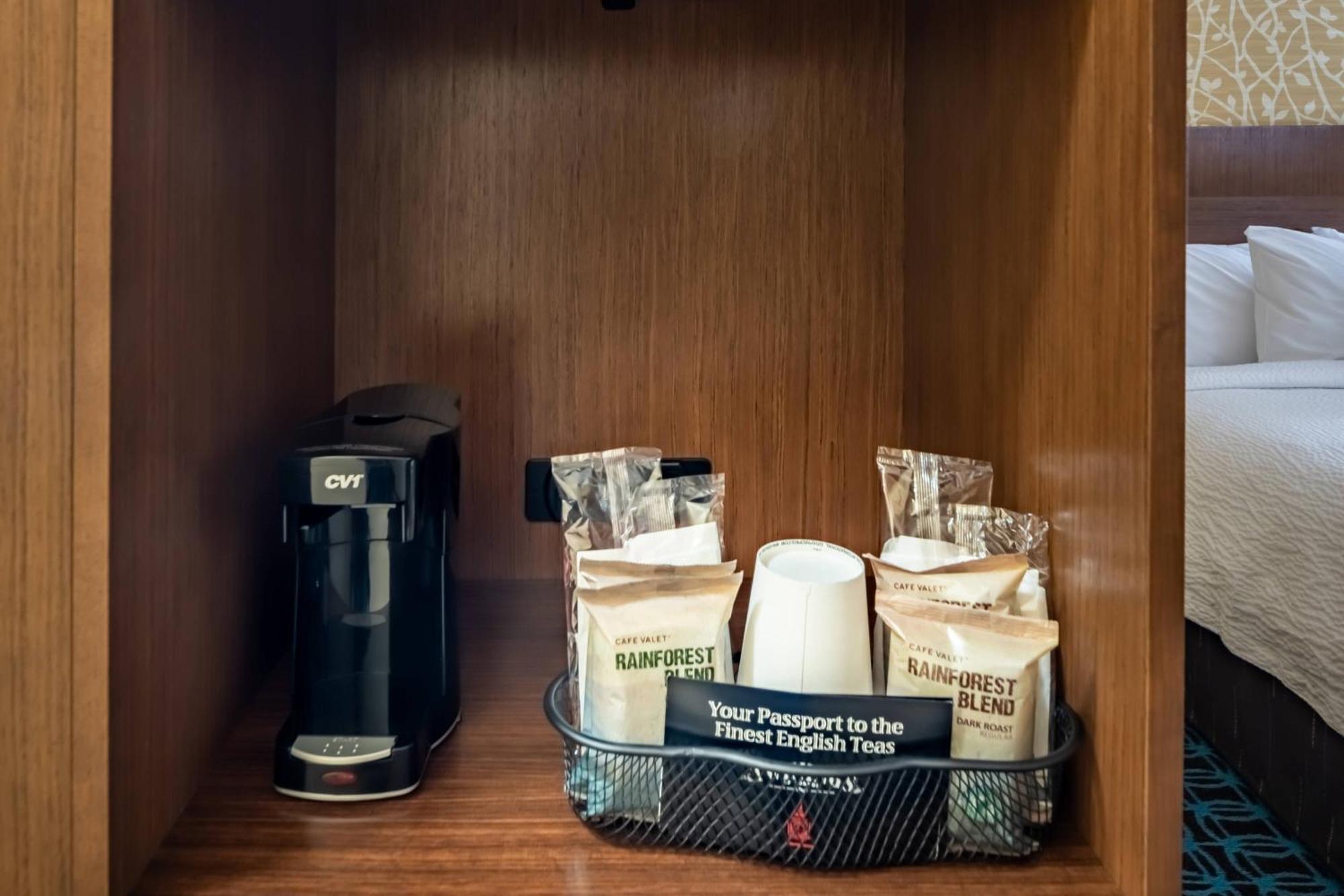 Fairfield Inn & Suites By Marriott Террелл Экстерьер фото